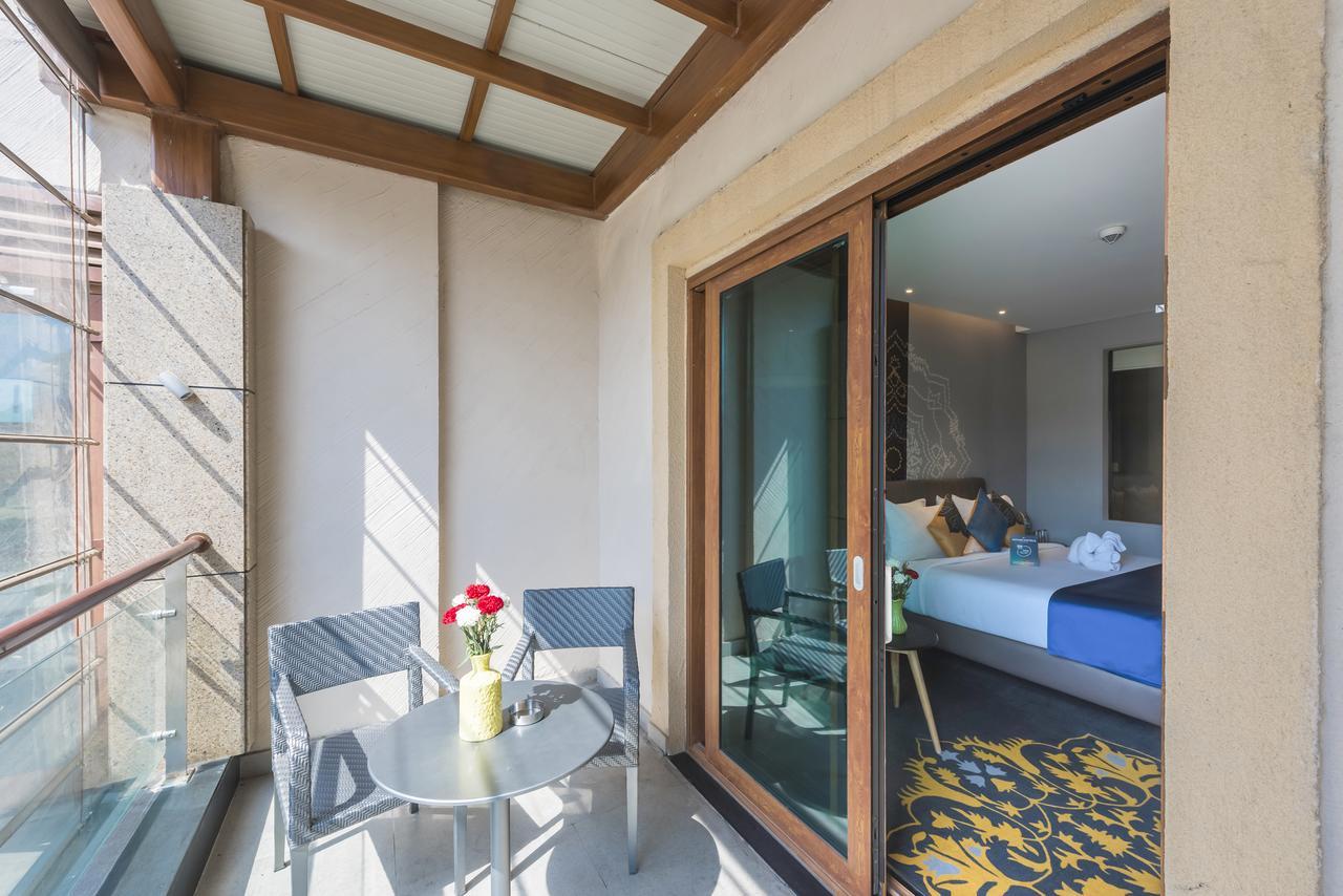 Grand Mercure Mysore - An Accor Brand Eksteriør billede Deluxe Room with private balcony