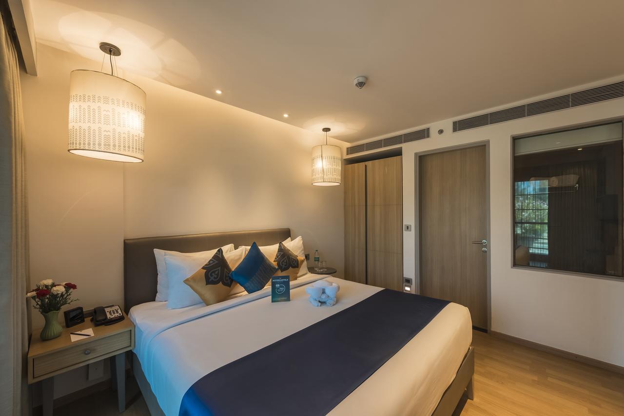 Grand Mercure Mysore - An Accor Brand Eksteriør billede A bedroom at the hotel