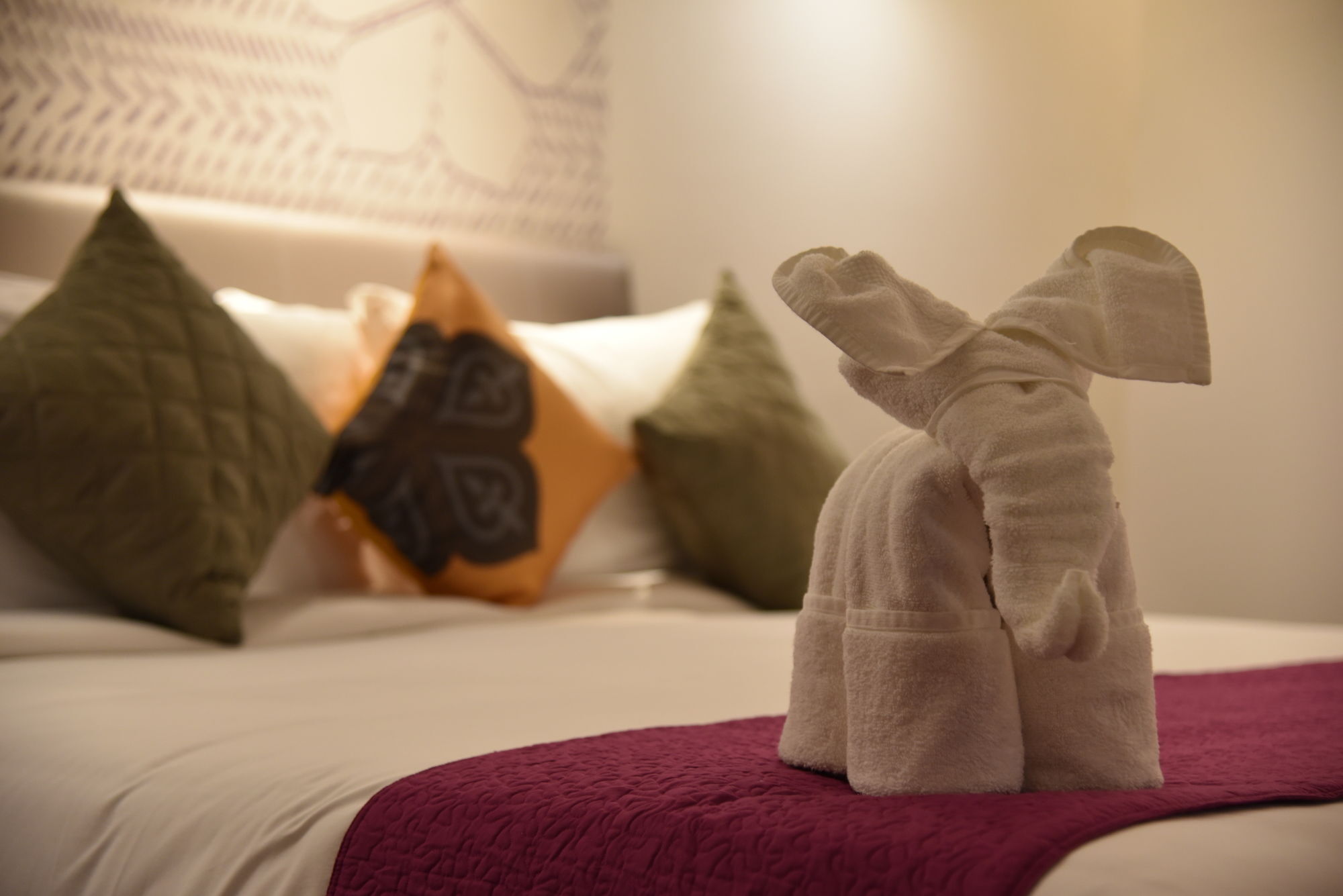 Grand Mercure Mysore - An Accor Brand Eksteriør billede A towel elephant